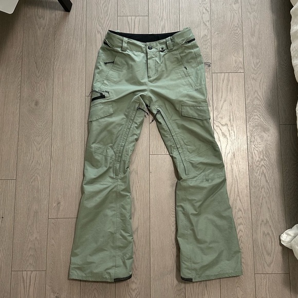 VOLCOM GORE-TEX SNOW PANTS - Picture 1 of 6